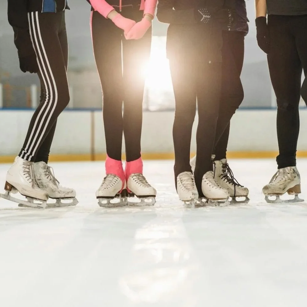 Advanced figure skaters in group specialty class in Austin
