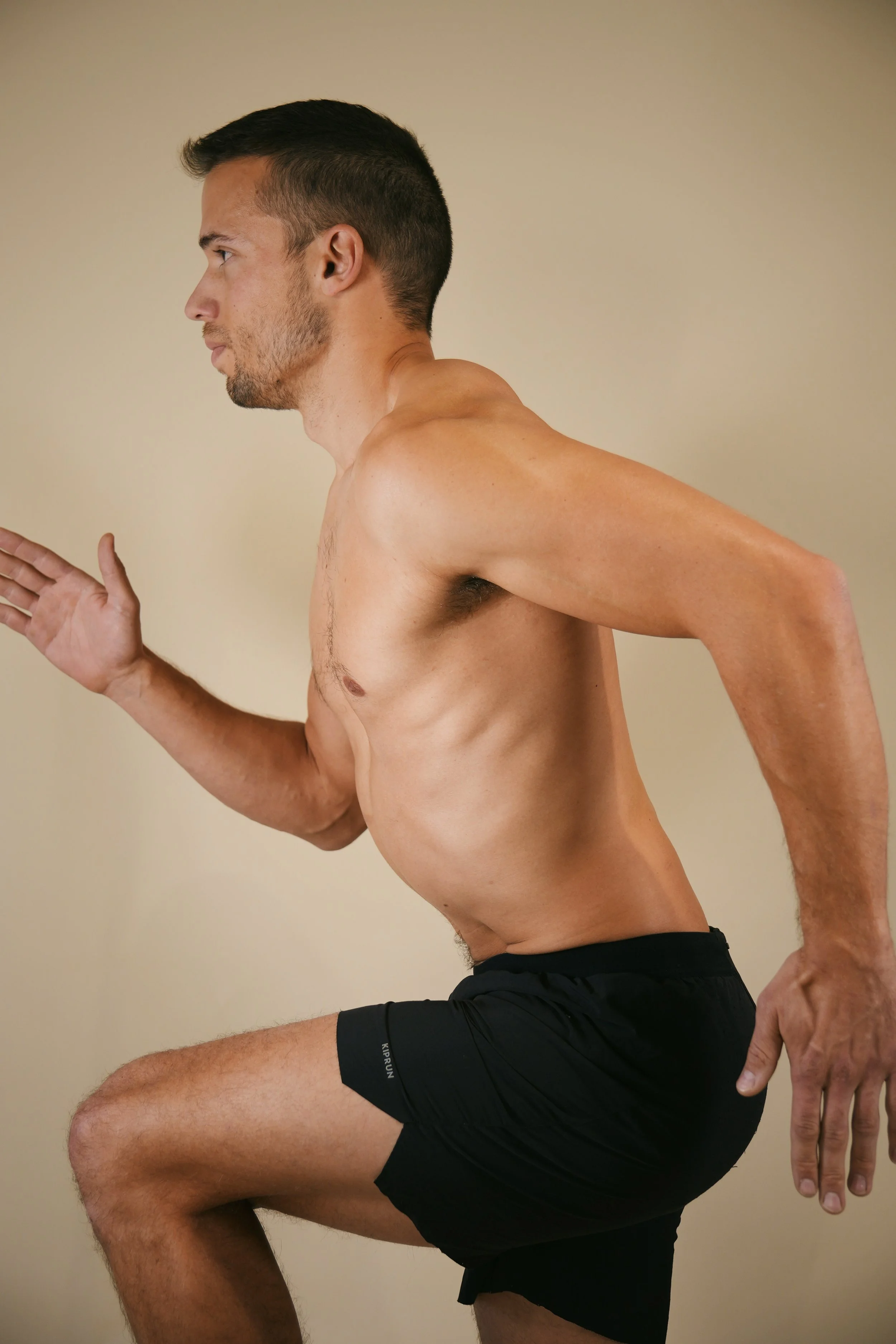 Pourquoi les sportifs intègrent le Pilates dans leur préparation