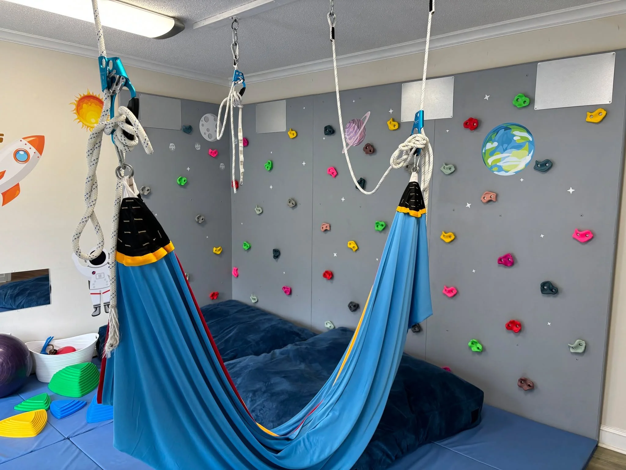 Before kids arrive, the work has already begun.

Our therapists collaborate and intentionally set up each space to support comfort, engagement, and smooth transitions.

That preparation helps sessions feel calm and supportive, not rushed or one-size-