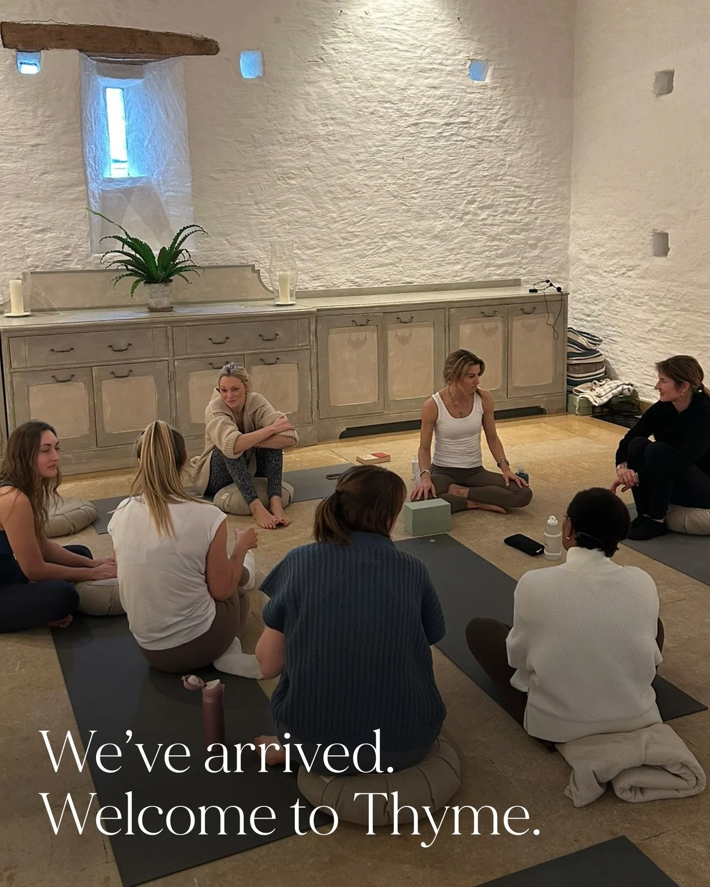 Today, we arrived at @thyme.england.

Our Renewed Intentions Retreat begins with space. Welcome brunch in the Farmhouse, an opening circle in the Tithe Barn, breath and movement to gently shift us inward.

For the women joining us, this week is about