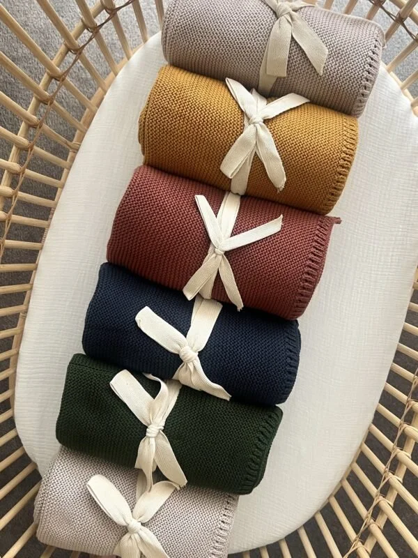Mini-Me-Cable-Knit-Blankets-All-600x800.jpg