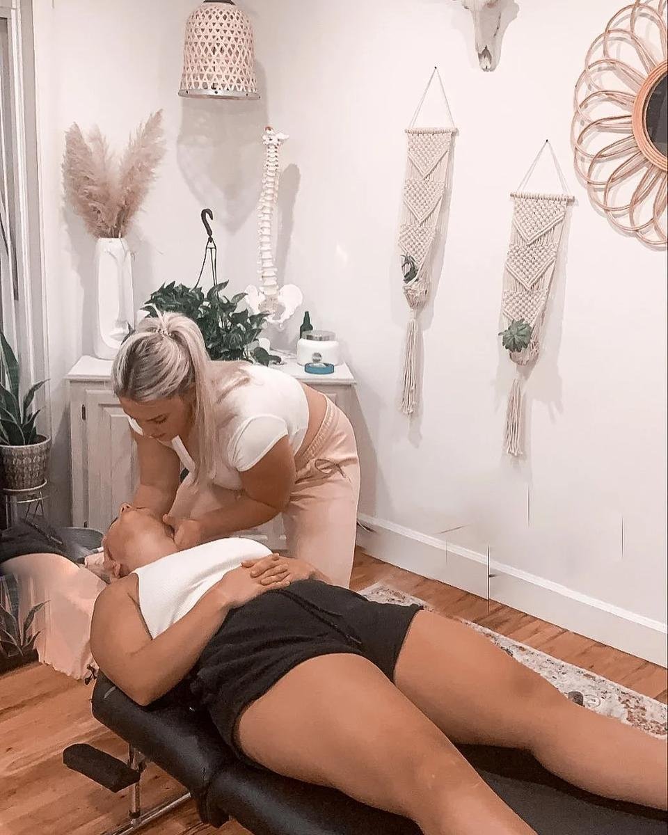Upper cervical chiropractic adjustment to relieve chronic headaches and migraines