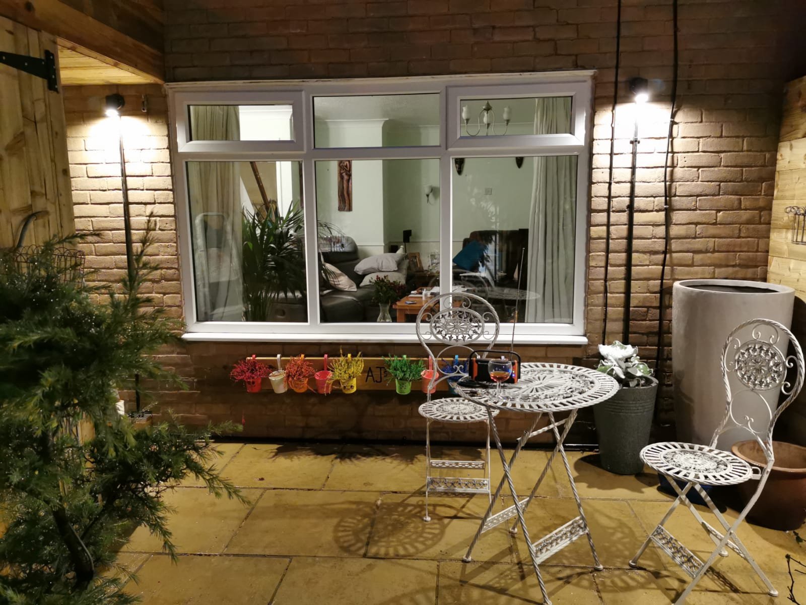 Courtyard Design
Peaceful Gardens Caterham and a courtyard garden design makeover in Caterham-on-the-hill.