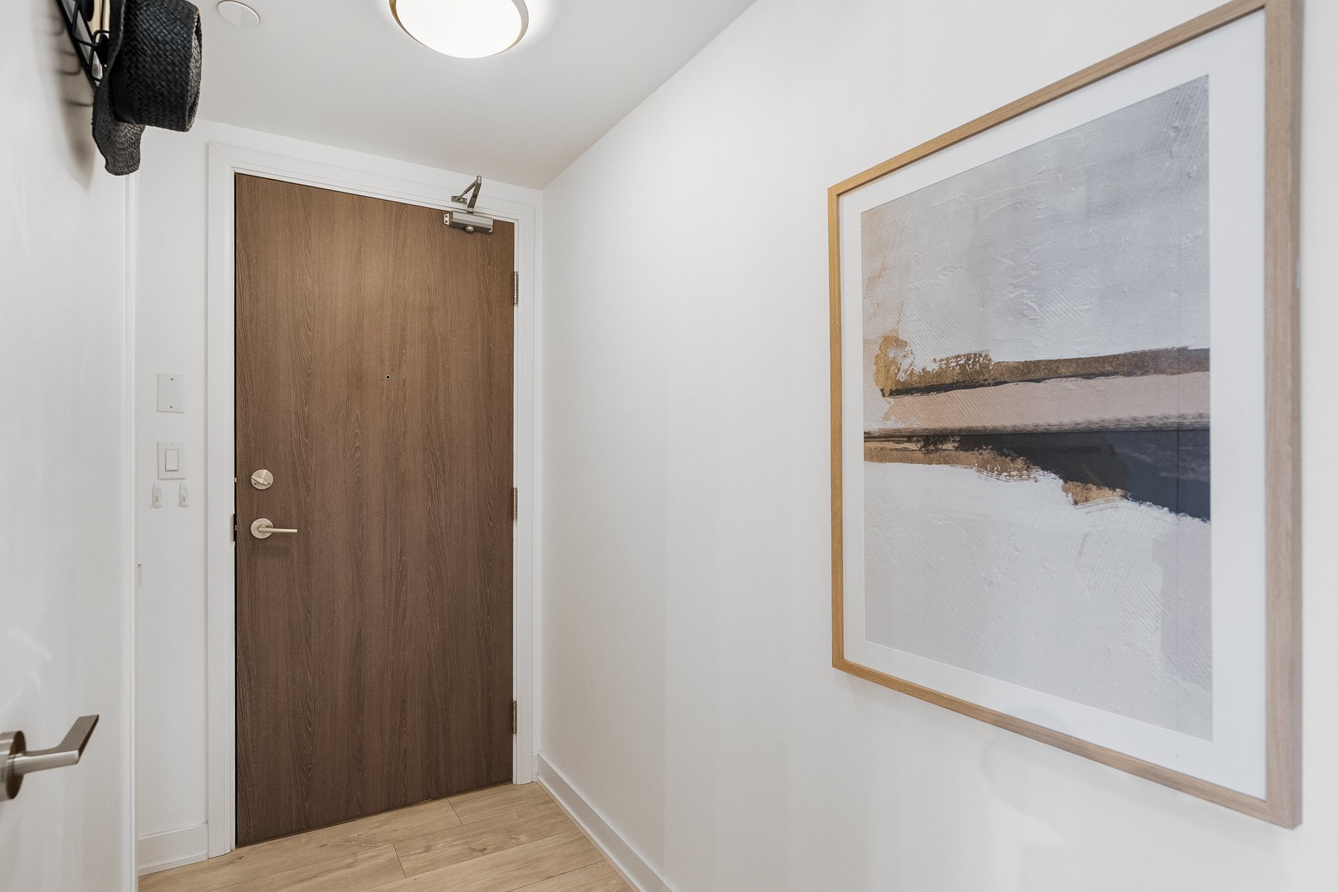 SilverHouseHD-Toronto-Real-Estate-Photography-02953.jpeg