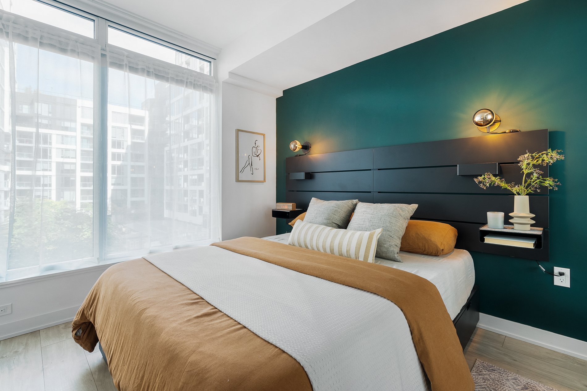 SilverHouseHD-Toronto-Real-Estate-Photography-03073.jpeg