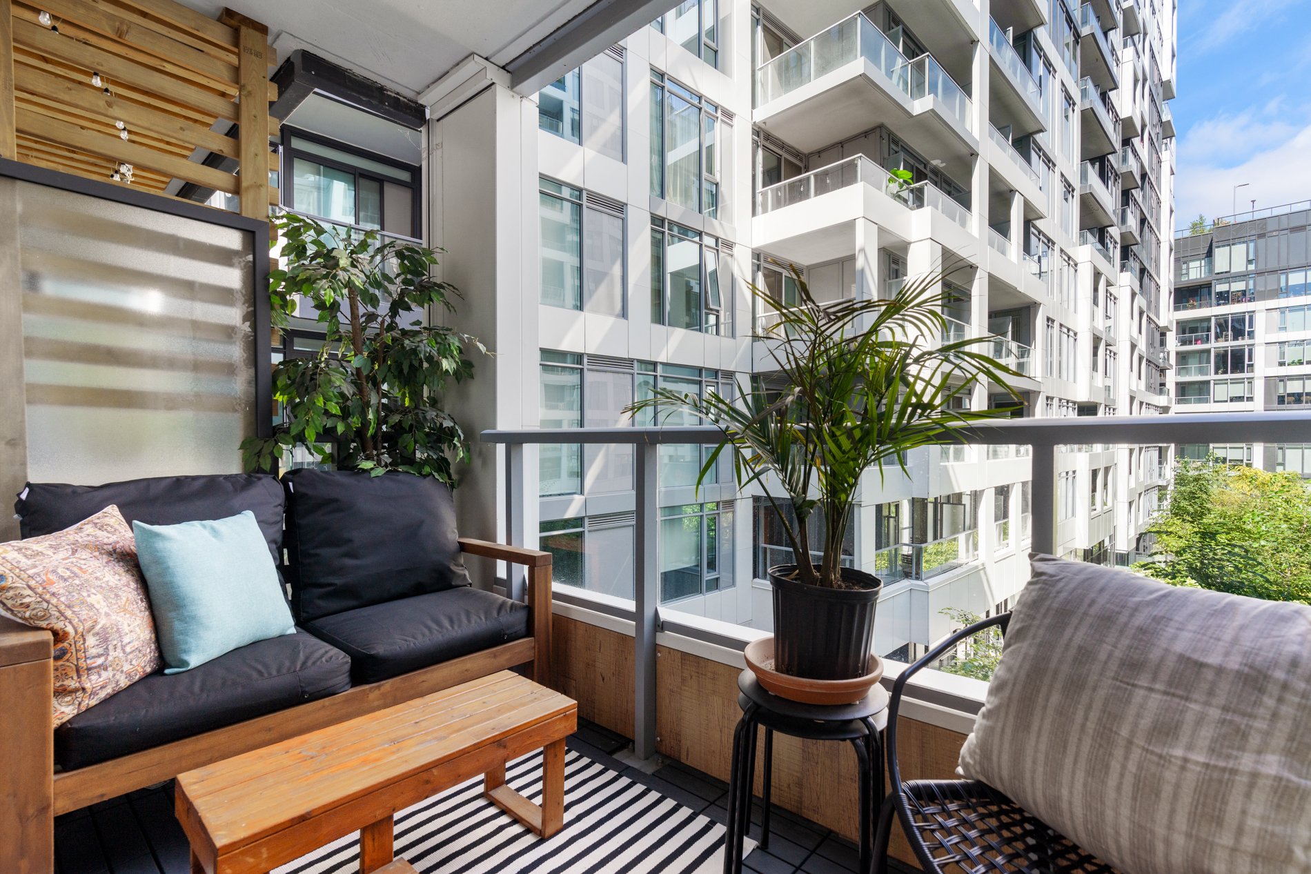 SilverHouseHD-Toronto-Real-Estate-Photography-03100.jpeg