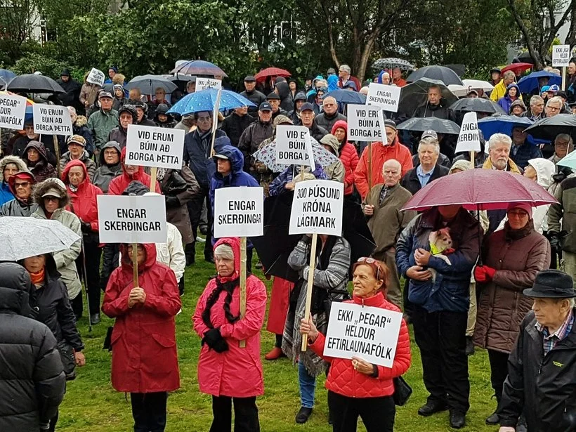 Útifundur Gráa hersins á Austurvelli 29. október kl. 14.00