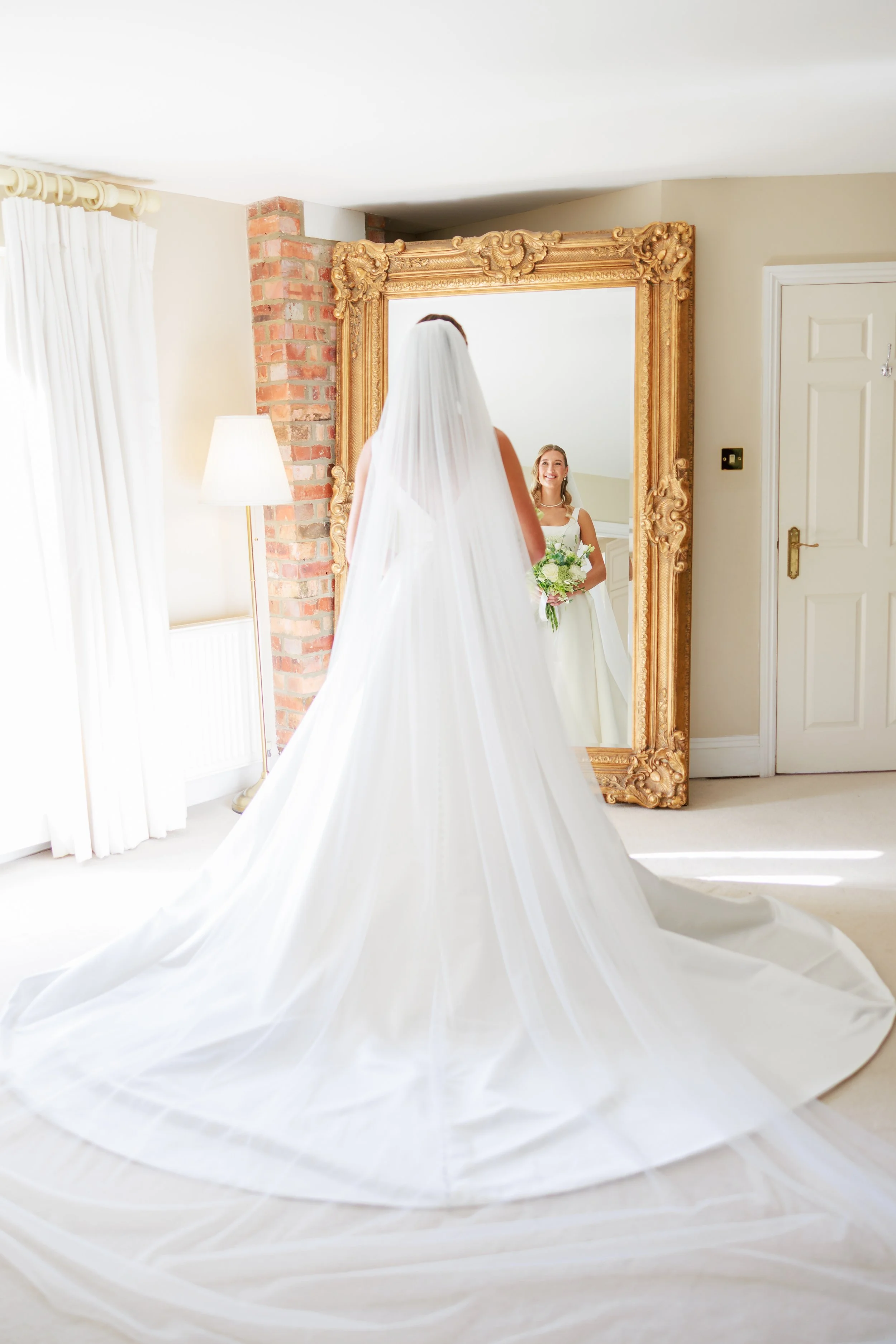 Mr and Mrs Strudwick Sneak Peaks-11.jpg