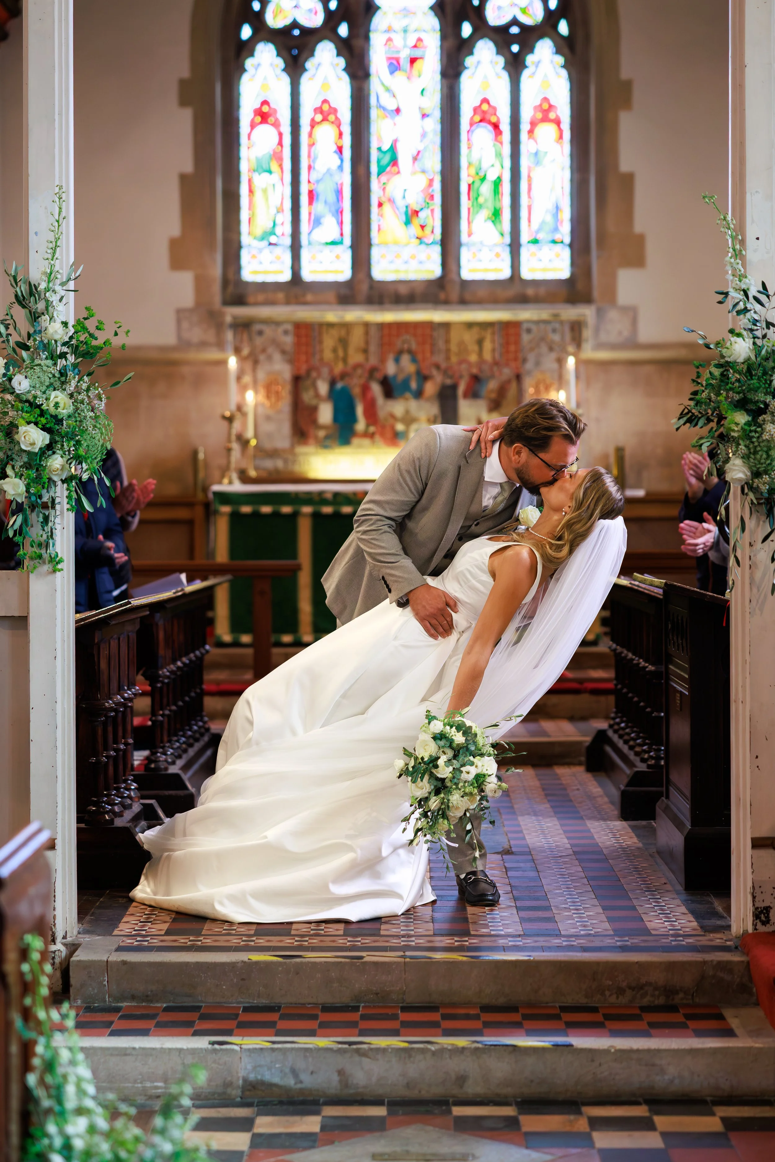 Mr and Mrs Strudwick Sneak Peaks-14.jpg