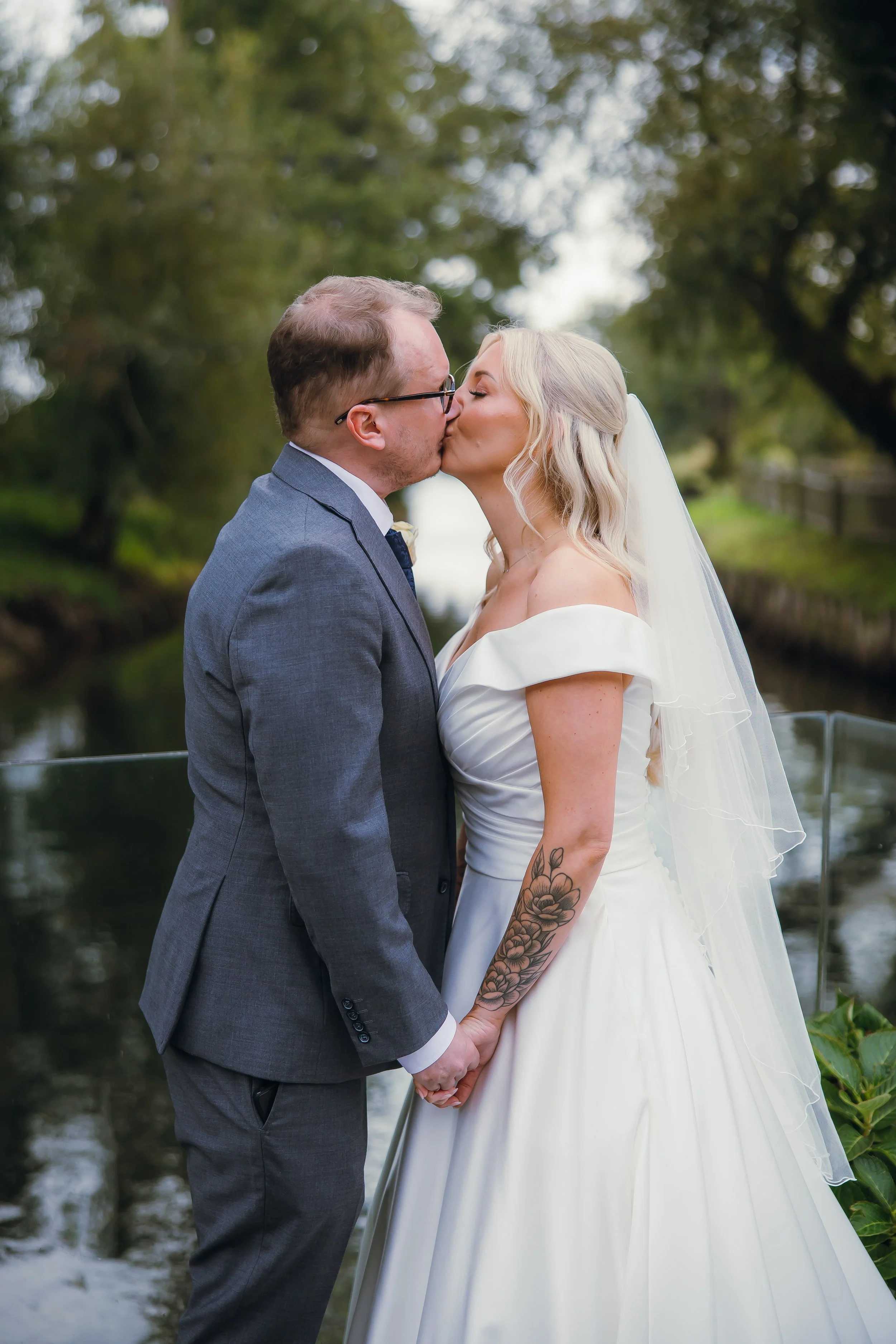 Mr and Mrs Ford Sneak Peaks-19.jpg