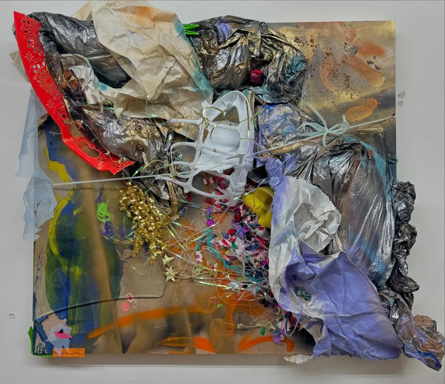 &ldquo;clutter in the closet&rdquo;
30x33x4 in
paper, plastic bags, sourced fabric, deco mesh tubing, silicone, plastic storage bins, laundry basket, broken glass, christmas ornaments, clothes pin, cellophane, spray paint, and antique trinkets on woo