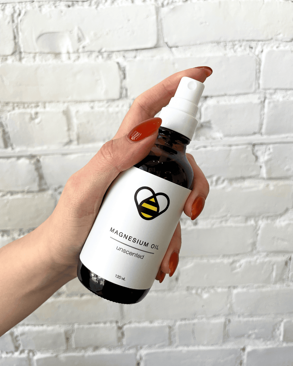 wellbe shop product images - 4x5 - magnesium oil spray (1).png