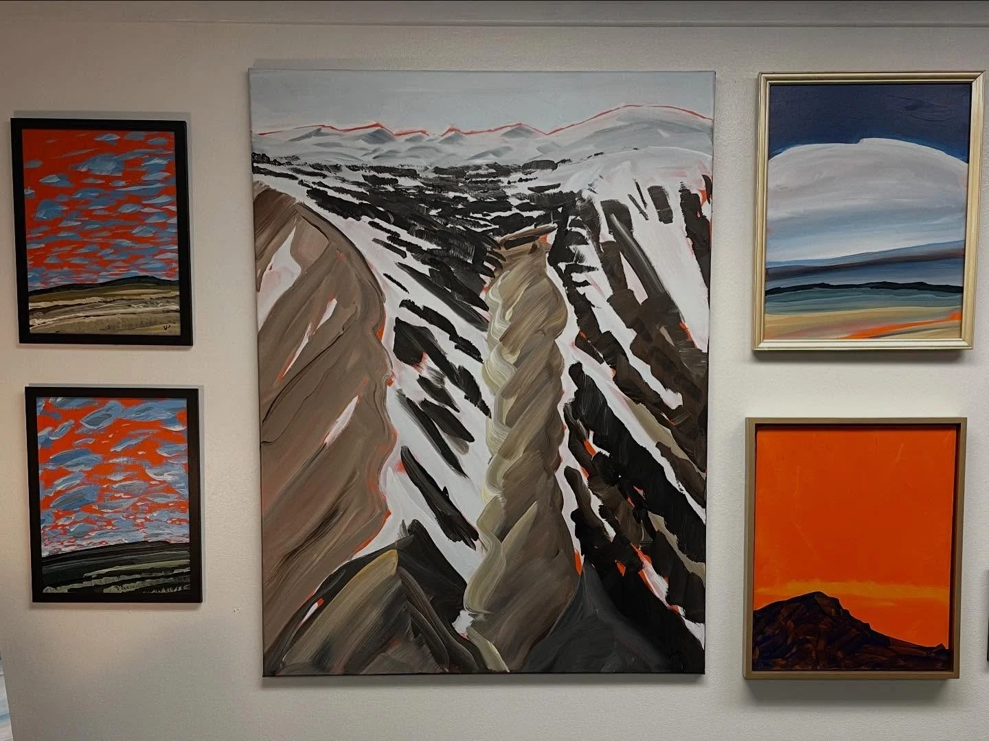 The Last First Friday of 2025

25 nw Minnesota upstairs

Thirty five new paintings from recent adventures abroad and around the western usa. 

I like this group.