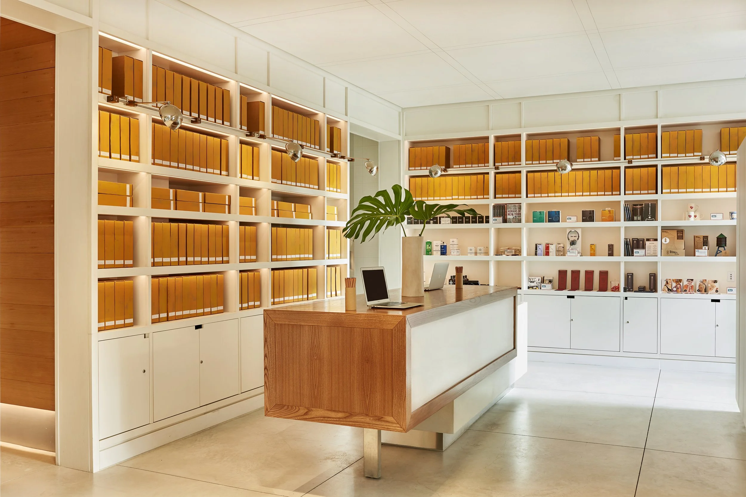 ArloHS_S7_Front_Desk.jpg