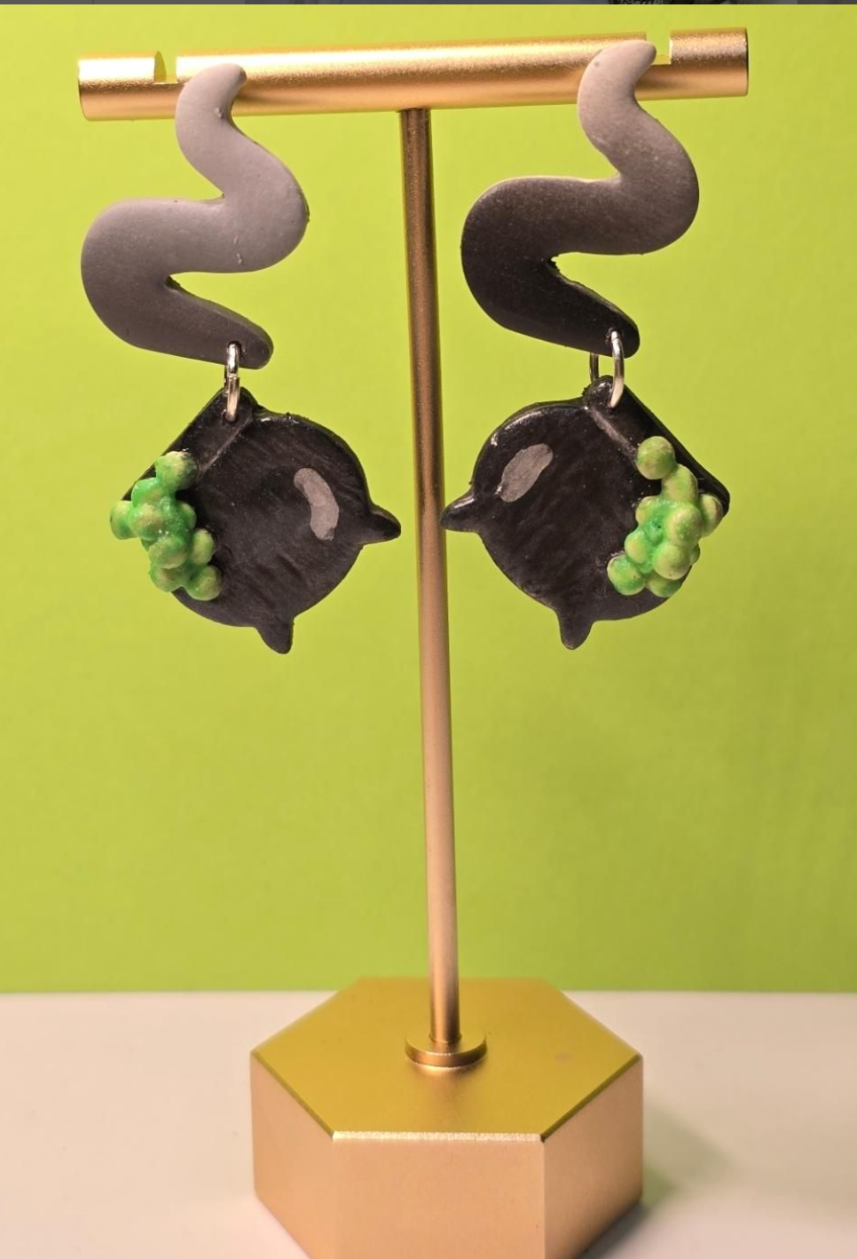 cauldron.png