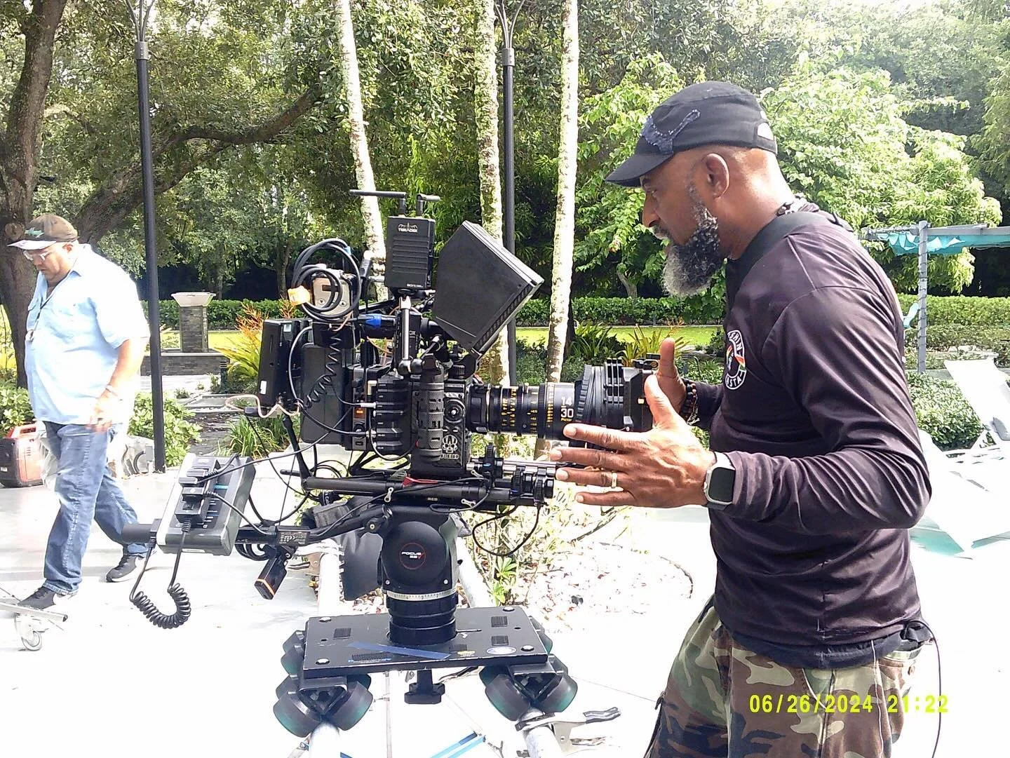 Digi cam photos of cast and crew part 1 #ourfamilypride @gunnermaxproductions @giannettifilms @glen.evelyn.9 @floridaproducer 
Photo creds: @carolexists