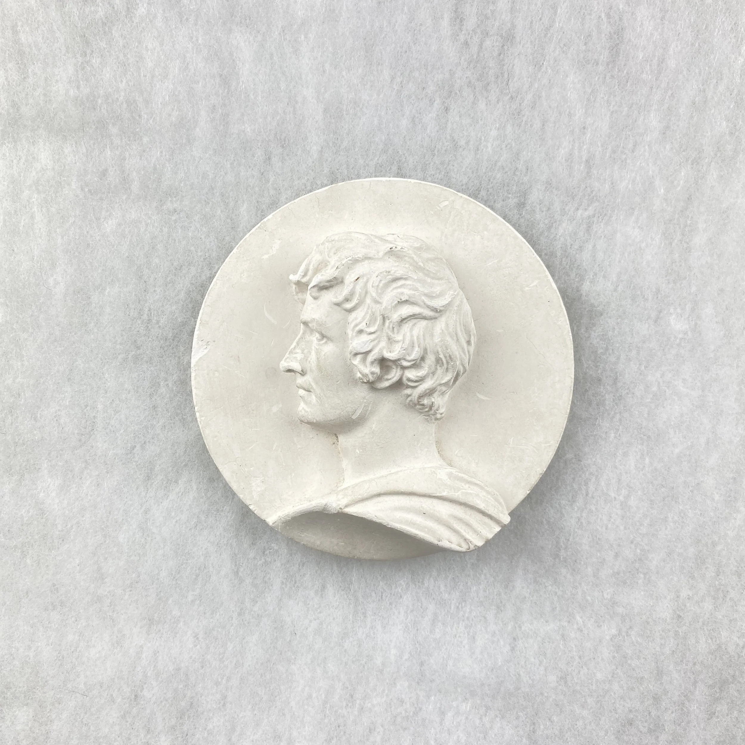   GAY object 016  Greco-Roman plaster cameo 