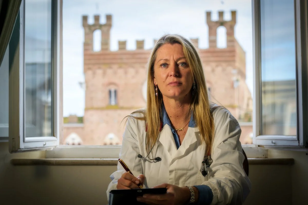 Dr.ssa Cristina Lenzi, esperta in terapia con ormoni bioidentici per cura sintomi menopausa e disturbi tiroide