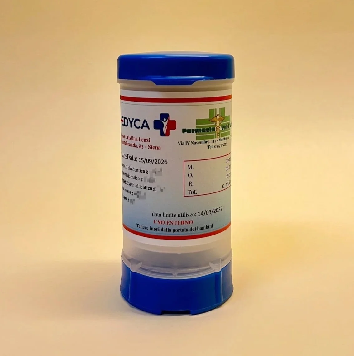 Un Topi-Click grande (120ml) di crema con ormoni bioidentici prodotto da Farmacia Valdarbia su prescrizione della Dr.ssa Cristina Lenzi di Medyca.