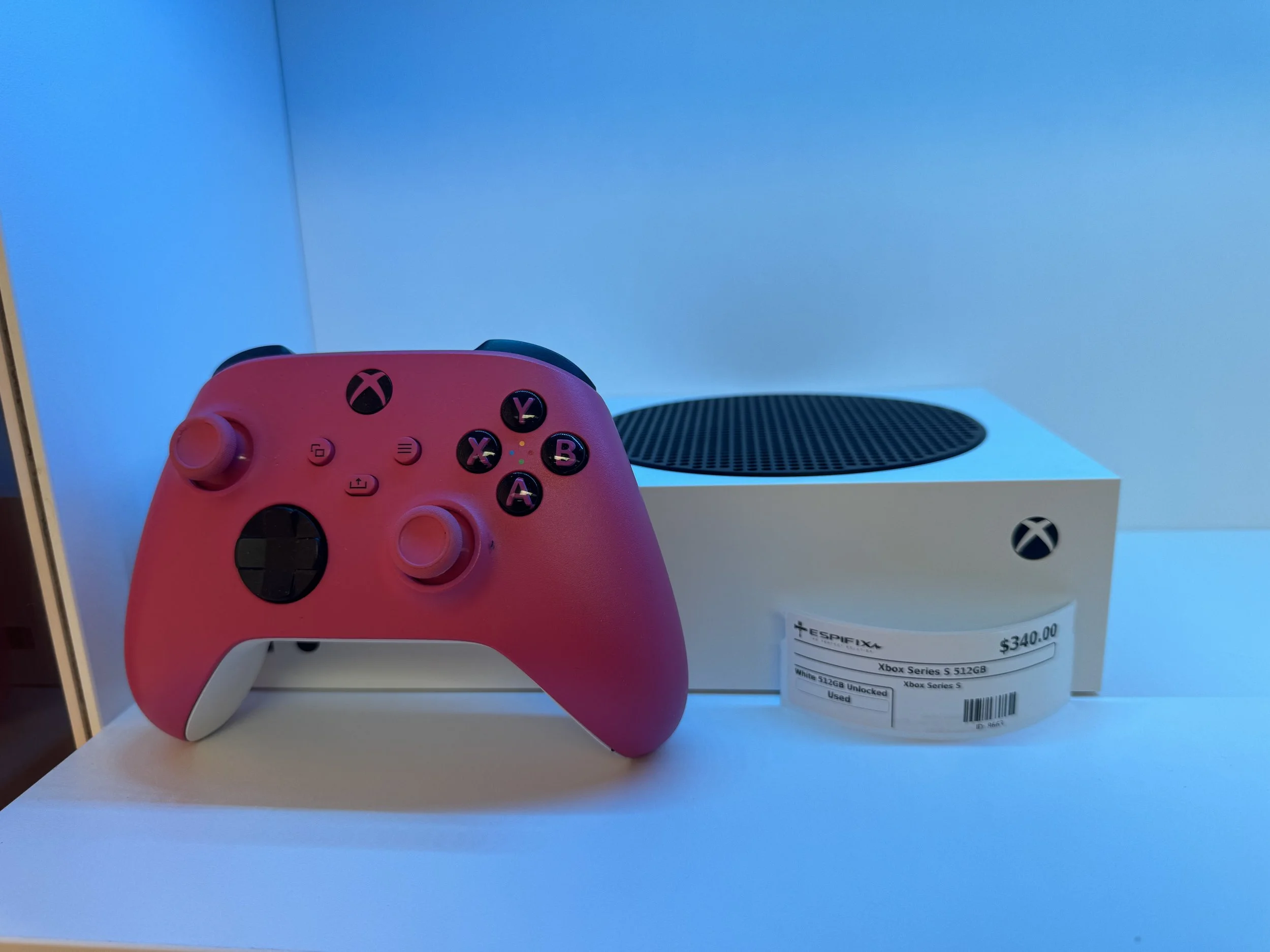 Xbox Series S 512GB with pink controller