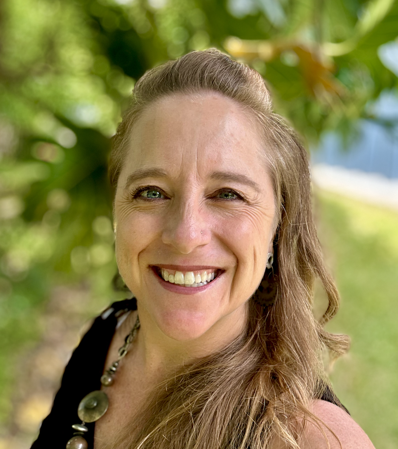 Megan Nolan Headshot Megan-Nolan.com Event Wellness Maui Hawaii.png