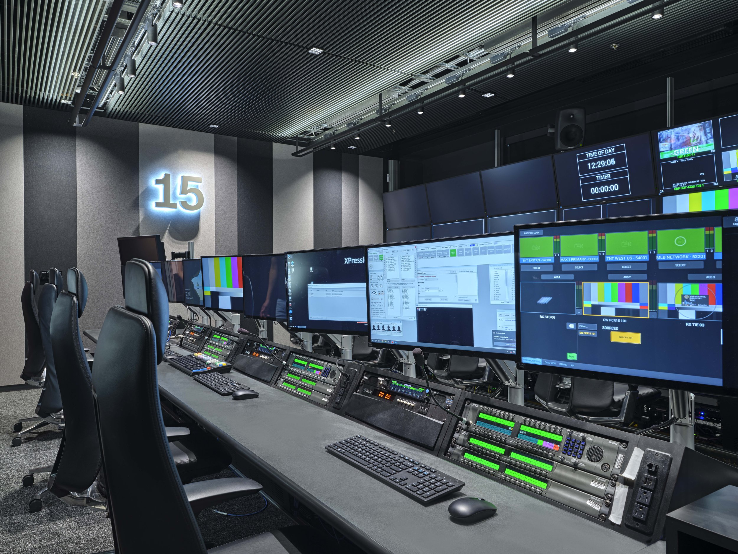 Warner Media - 005.jpg