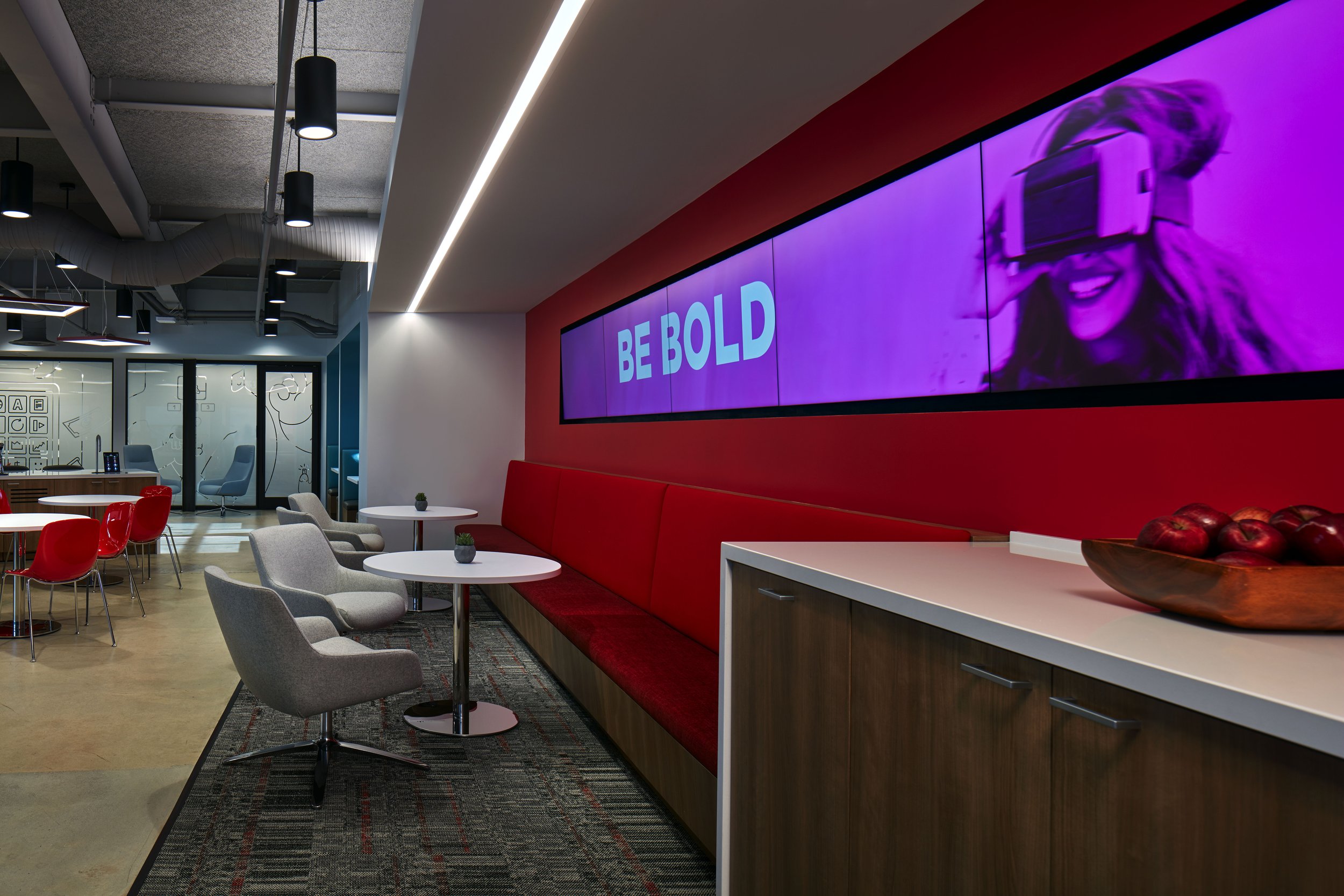 GSMA_Collaboration_Social Hub_Technology 3.jpg