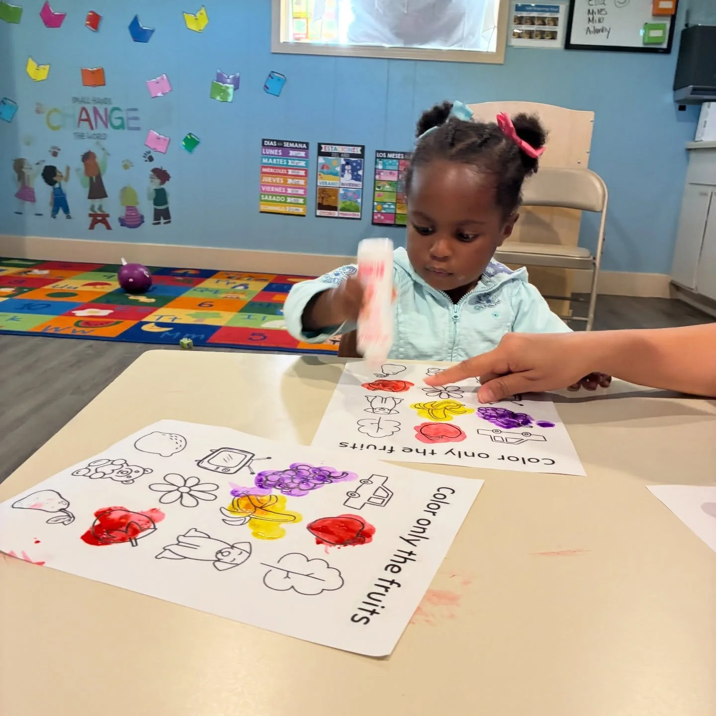Seeing the world in COLOR! Our 2&rsquo;s class is proudly identifying all the shades today! 🌈🖍️🎨

#color #childcare #preschool #childcarecenter #coloractivity #littlelearners #identifyingcolors