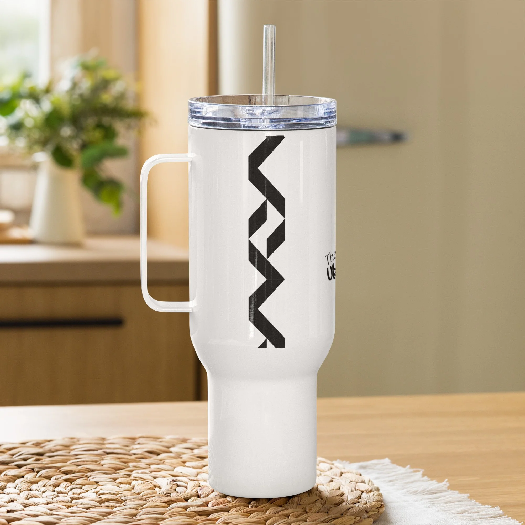 travel-mug-with-a-handle-white-40-oz-right-6a3172e80562f.jpg