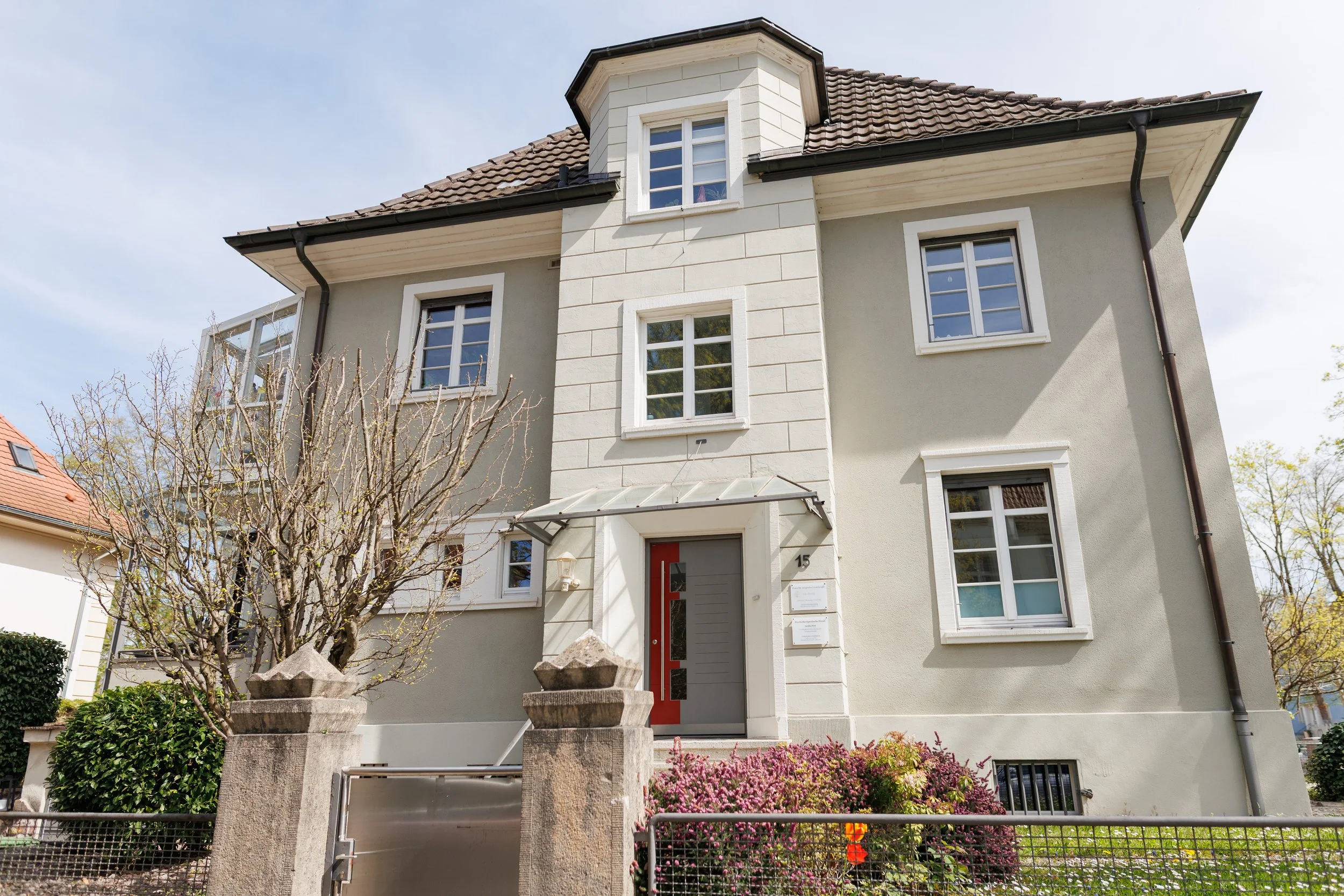 auf dem Bild sieht man das Gebäude mit der Praxis für Lerntherapie Offenburg