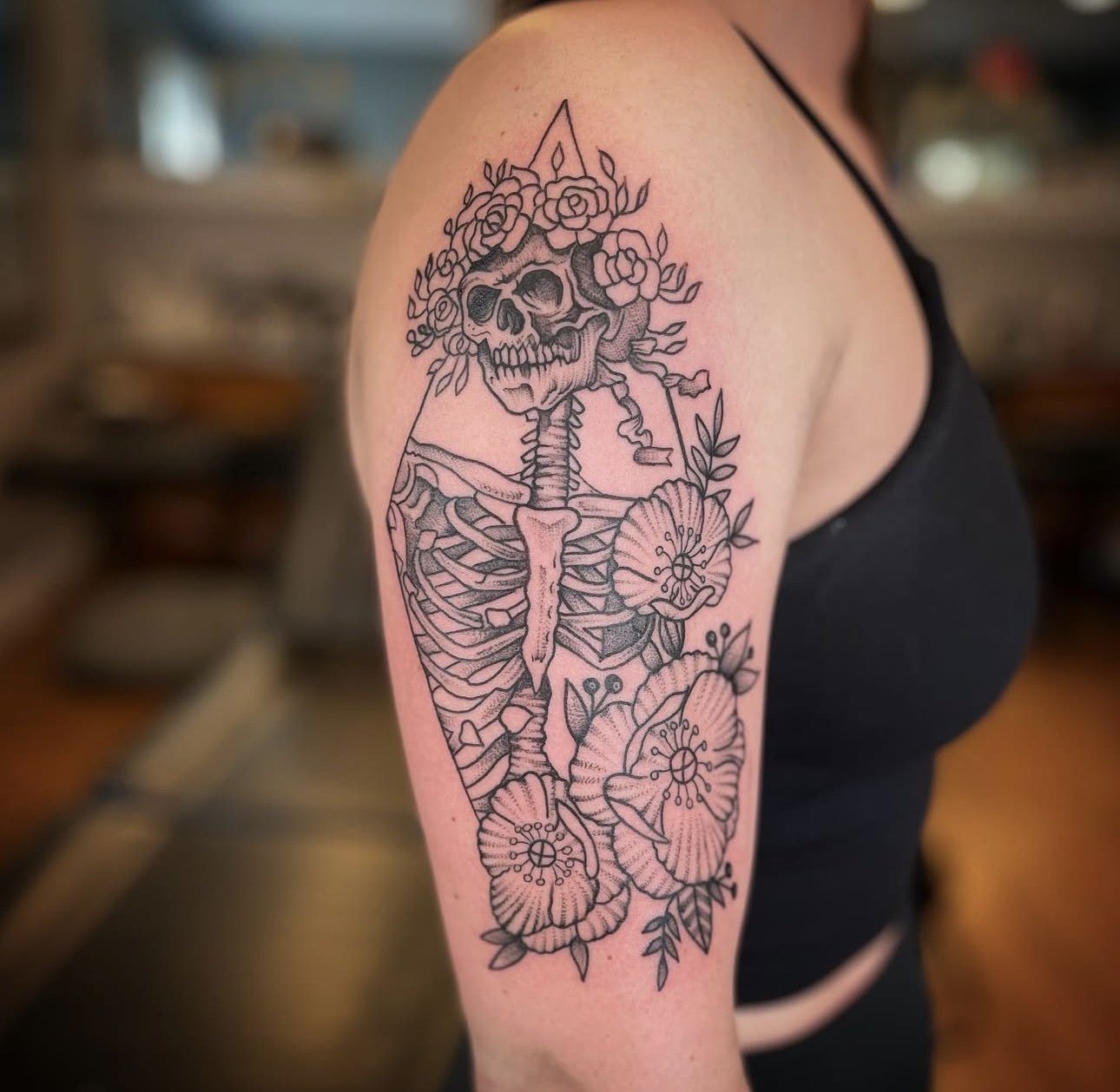 best blackwork tattoo artist in Renesselaer New York greatful dead tattoo for women