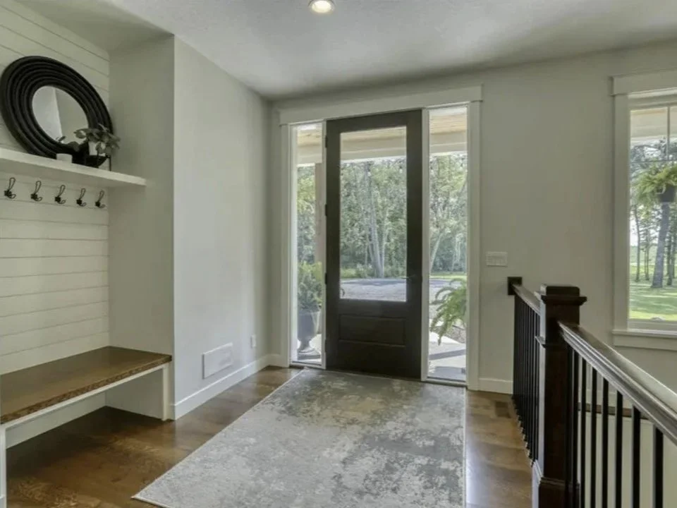 entryinterior.jpg