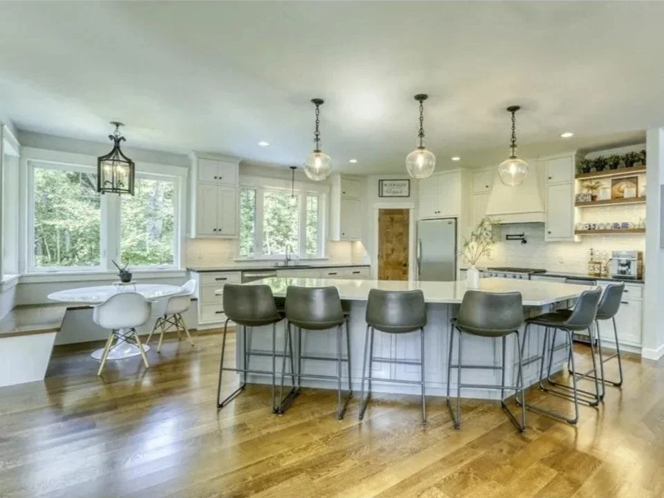 kitchenisland.jpg