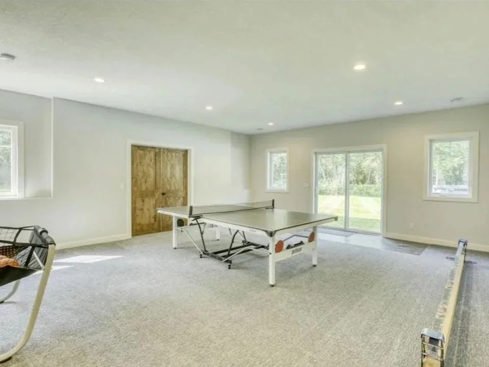 familyroom2.jpg