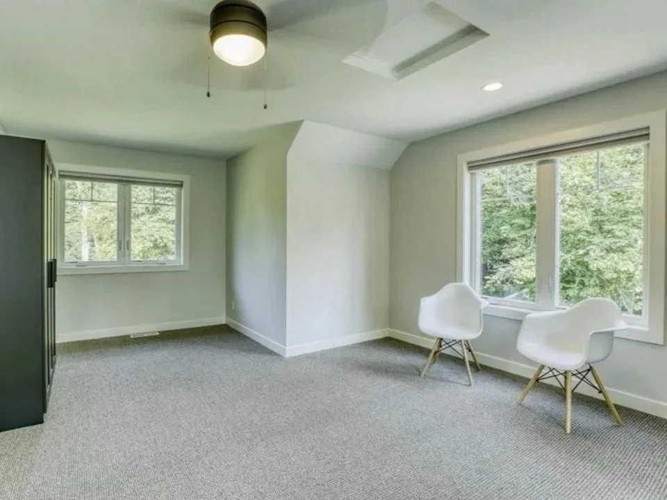 secondbedroom2.jpg