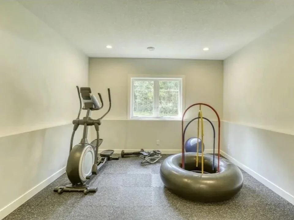 exerciseroom.jpg
