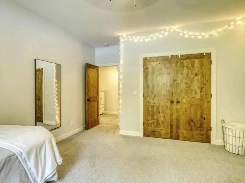 fourthbedroom2.jpg