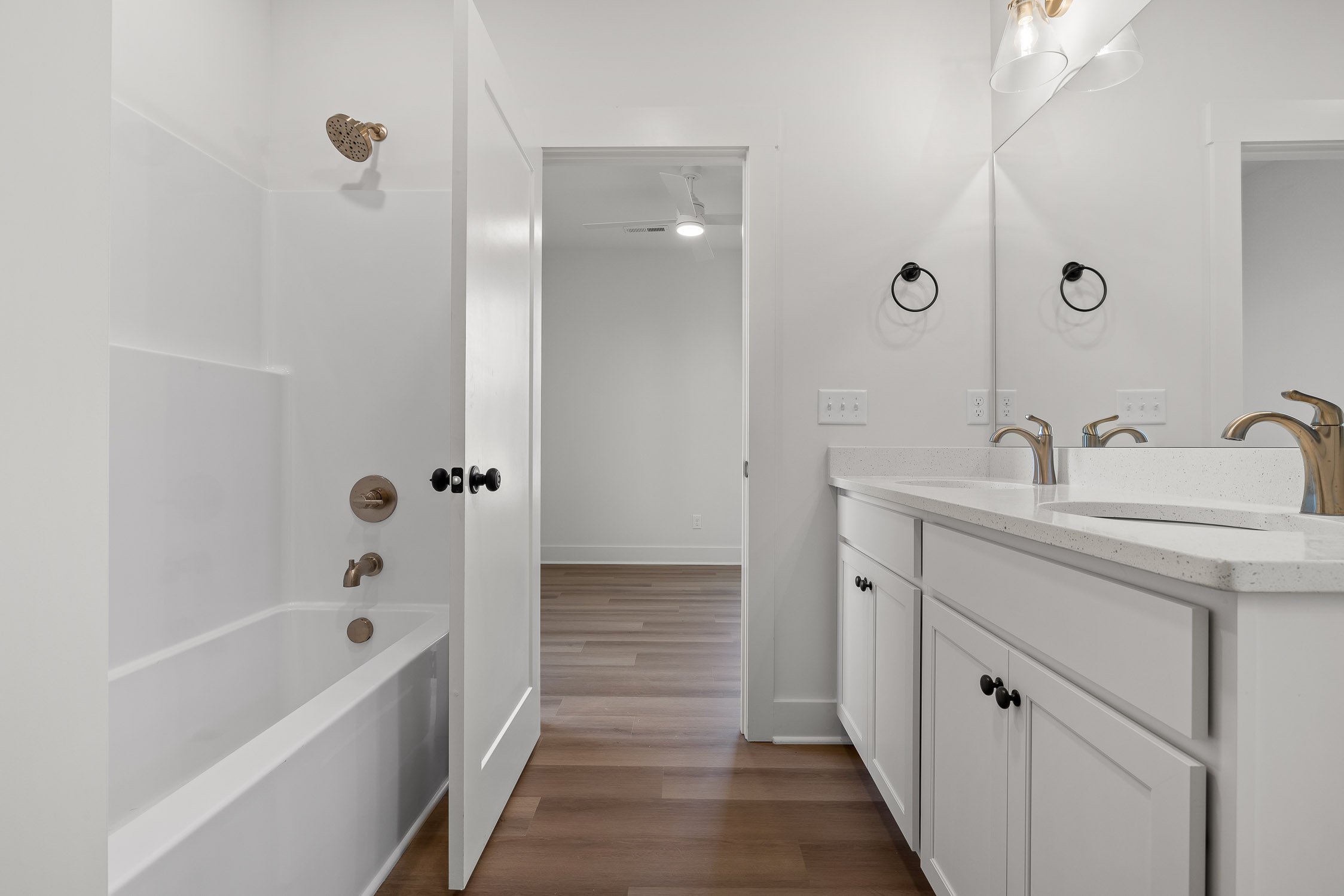 23-5112 Northpoint-23.jpg