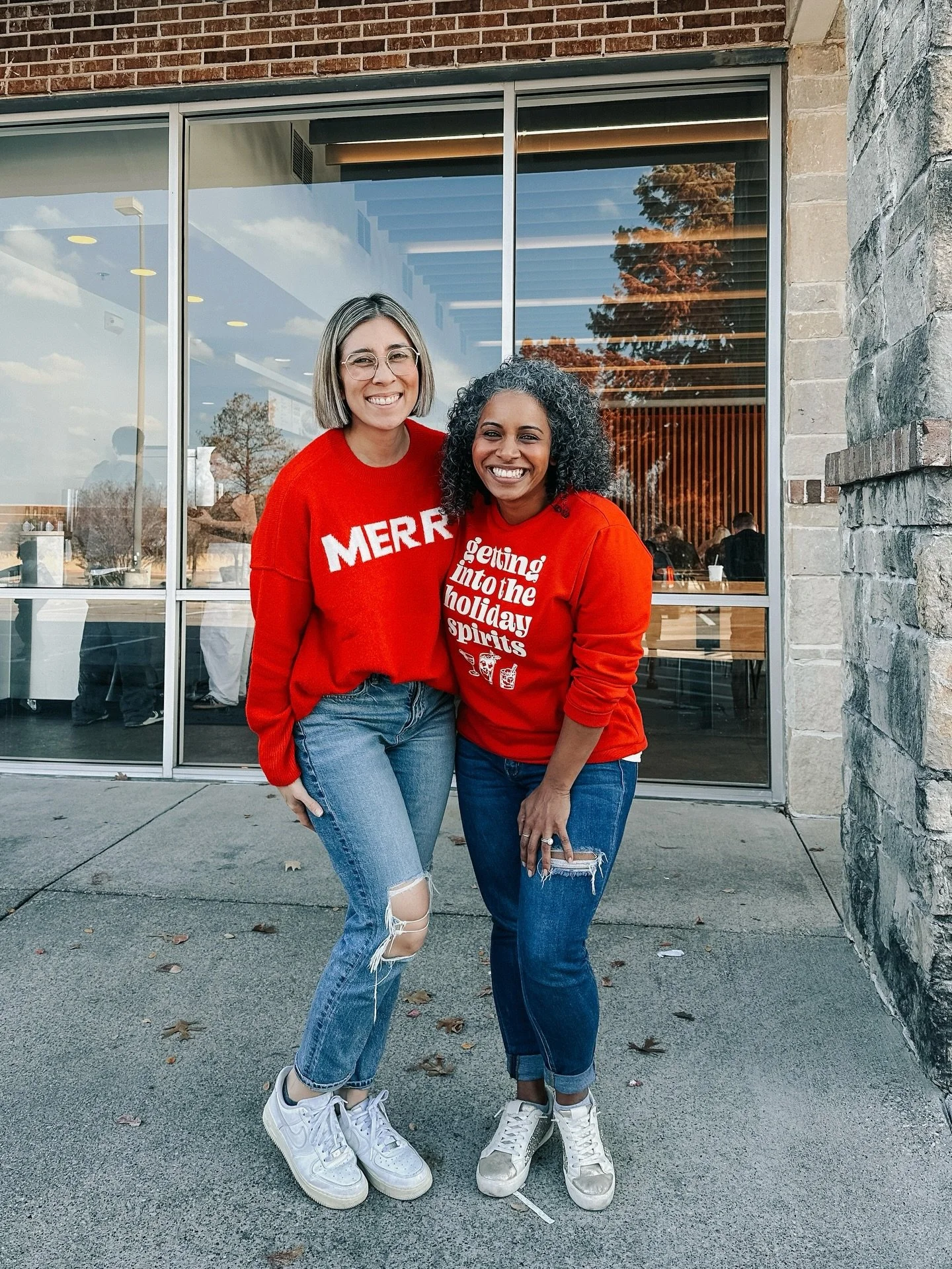 🎄❤️ Merry Christmas from Jo &amp; Ro!

From our hearts to yours &mdash; Merry Christmas, Build Her Fitness family!

We hope today is filled with joy, connection, laughter, and a whole lot of love.

Whether today looks loud and full or slow and quiet