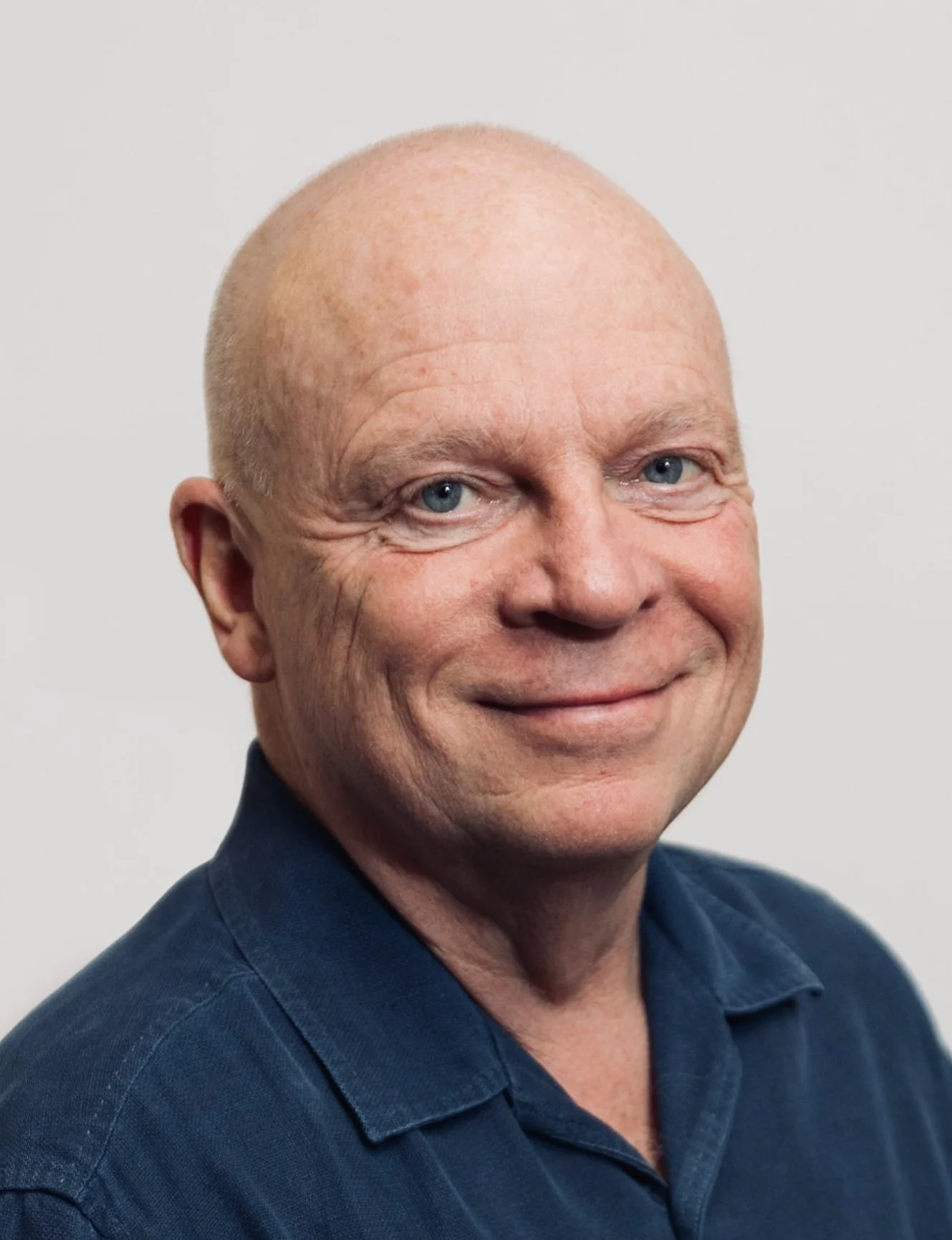 Ernie Ritchie as Selsdon Mowbray