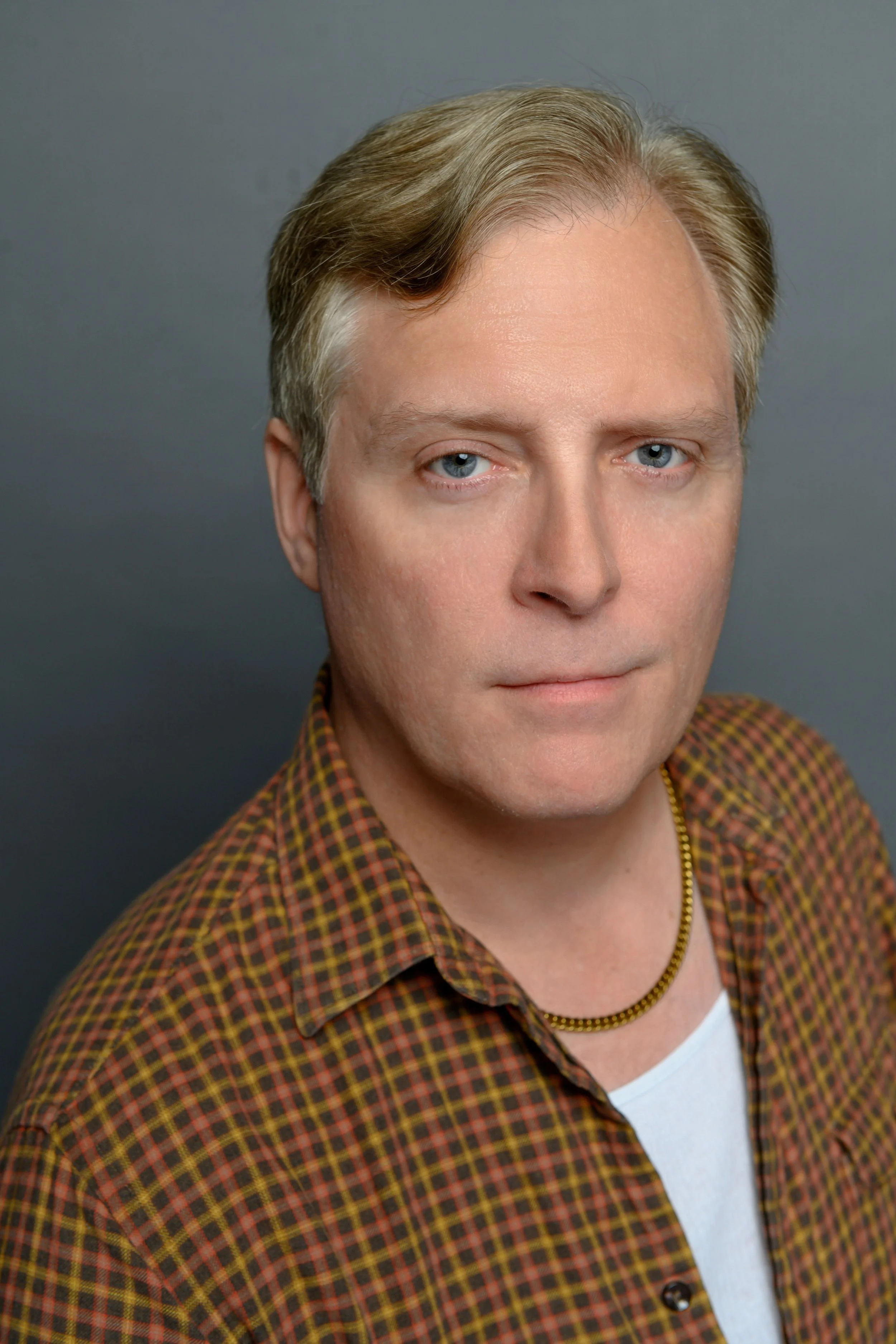 Peter Herrick as Lloyd Dallas