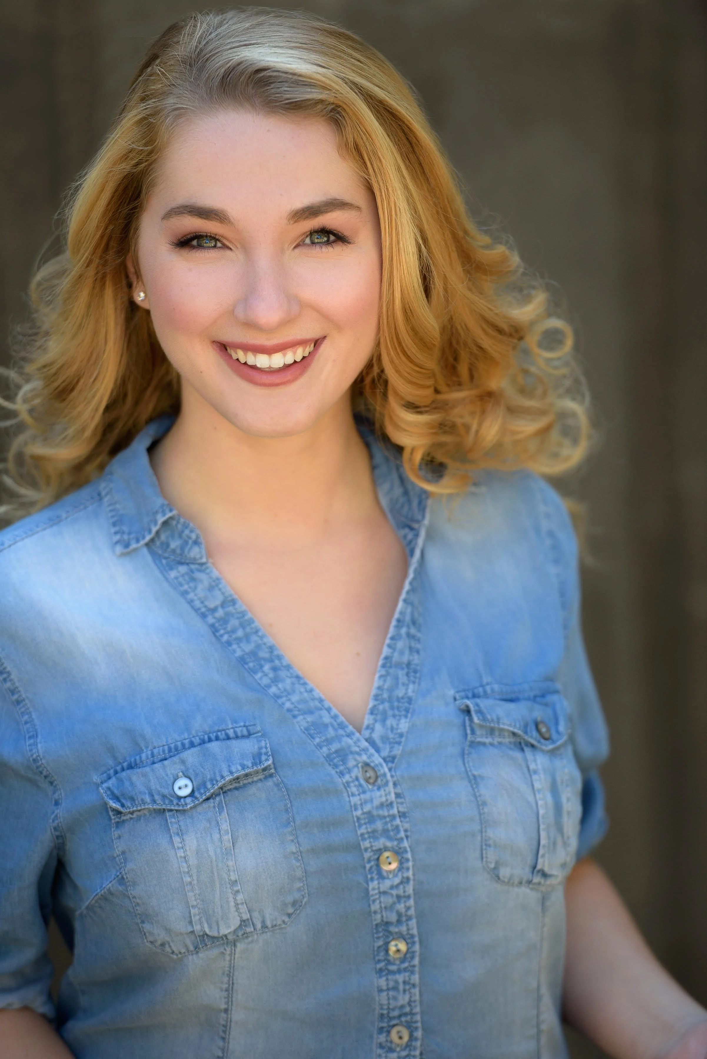 Morgan Kelleher as Zoe (Cover)