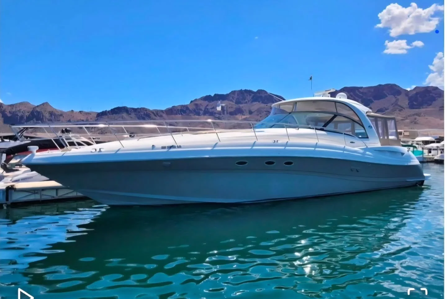 Introducing the newest addition to our fleet. 
#sundancer52 #yacht #charter