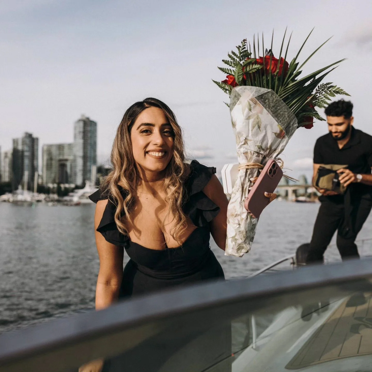 Why proposal on land when u can have the entire ocean at your service. #proposal #shesaidyes