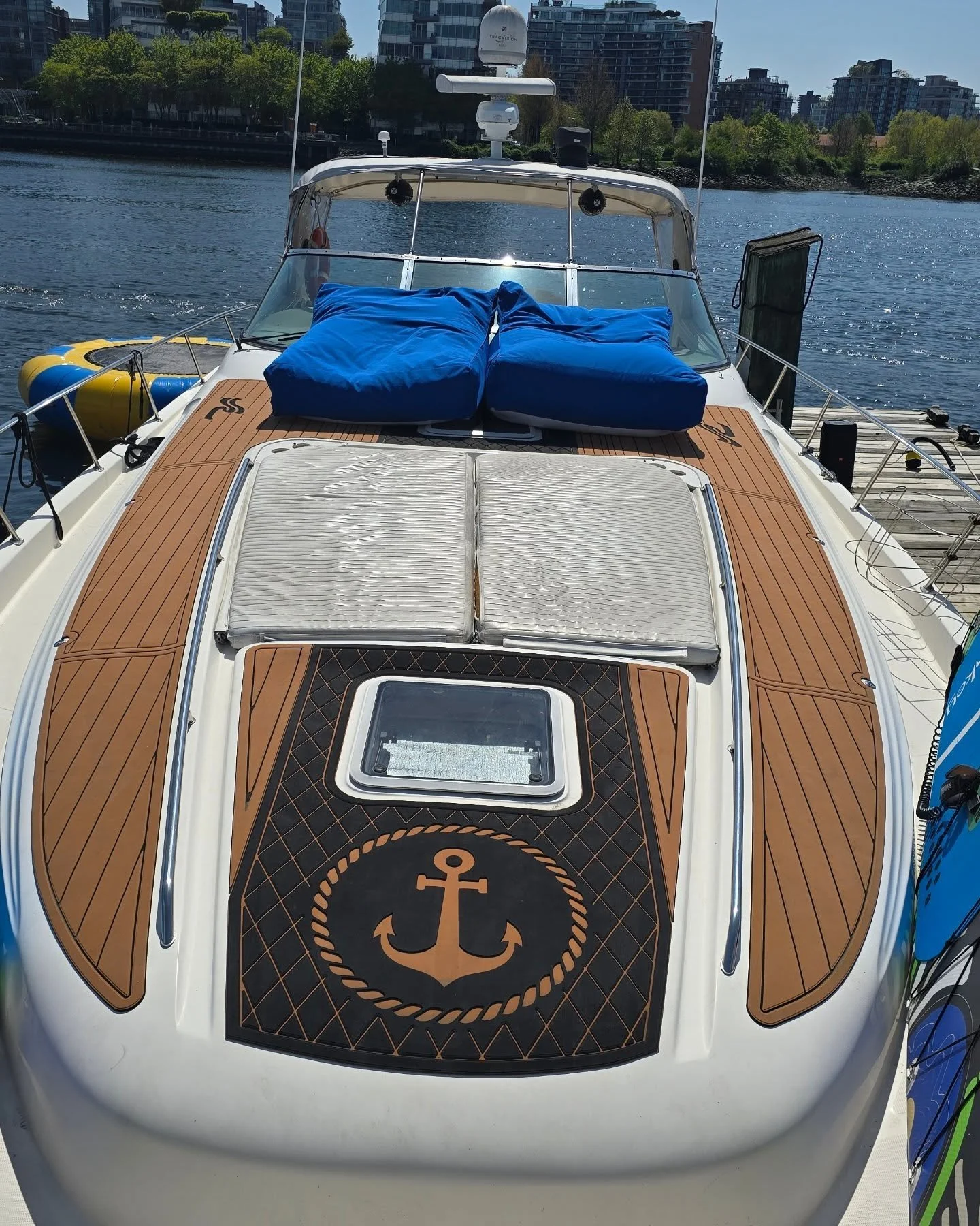 52 feet of pure pleasure! Step aboard our sundancer yacht for a fun filled day. #yachtcharter #sundancer #searay #Vancouver #vancity