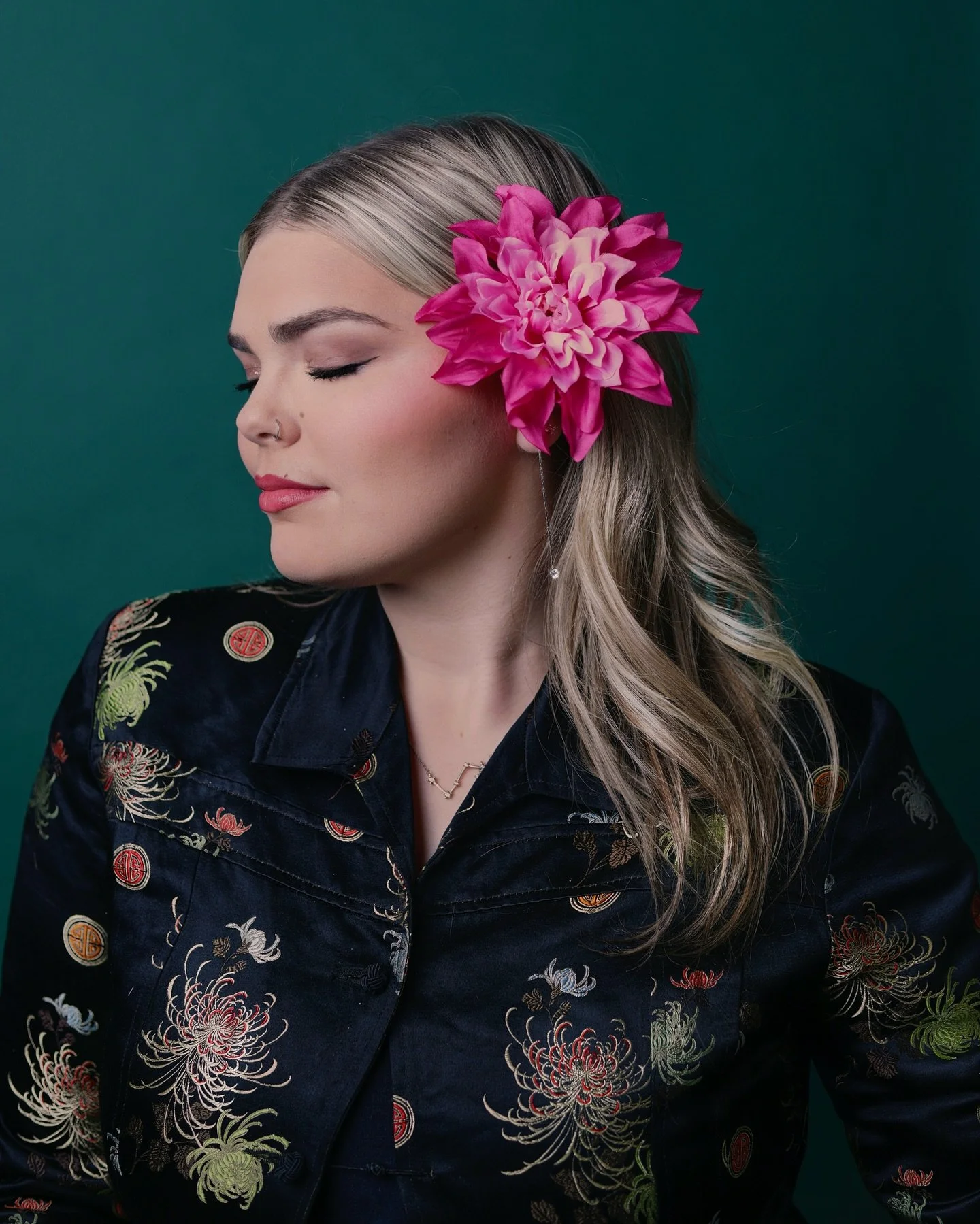 &ldquo;The art of self portraits&rdquo;

&bull;

&bull;

&bull;

&bull;

&bull;
#ottawaphotographer #photography #portraitphotography #studentphotographer #shootandshare #algonquincollege #photo #ontariophotography #canon #photoshop #share #explore #