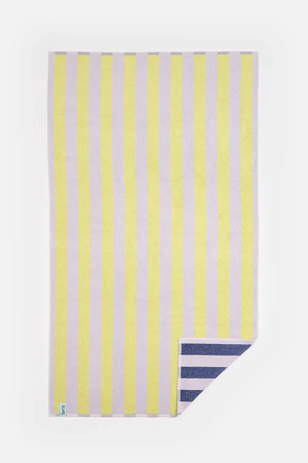 lavie-Freisteller-Strandtuch-Pepa-lavendel-03.webp