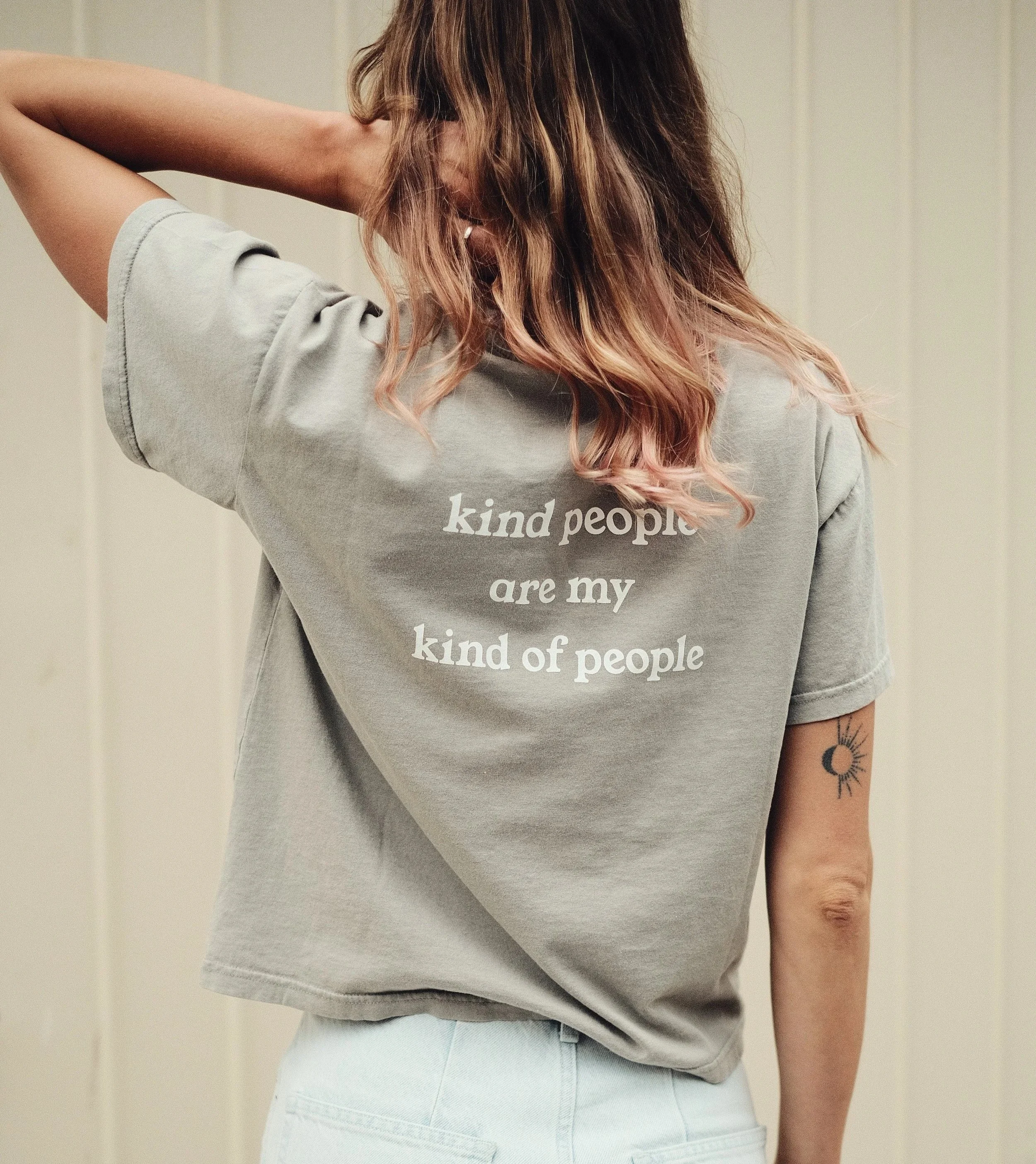 T-SHIRT - "Kind People"