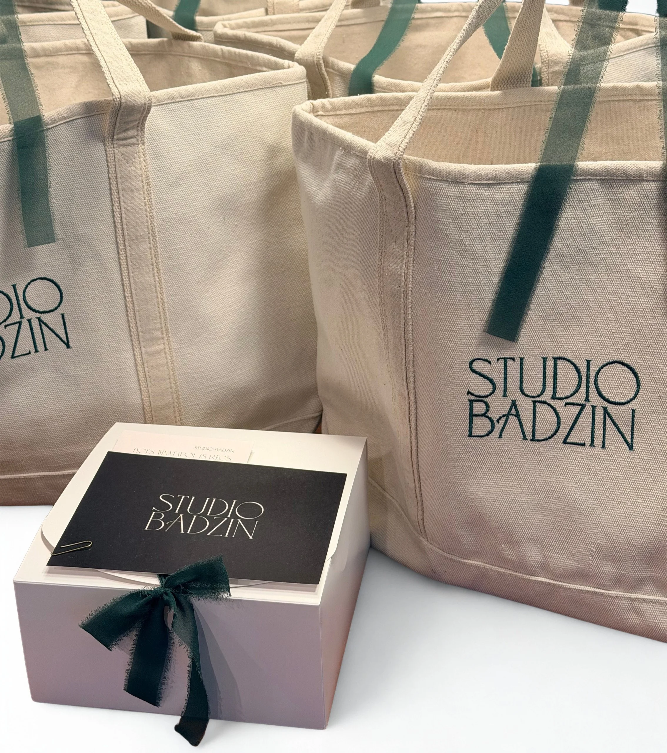 How Much Should You Spend on Corporate Gifts? A 2026–2027 Guide