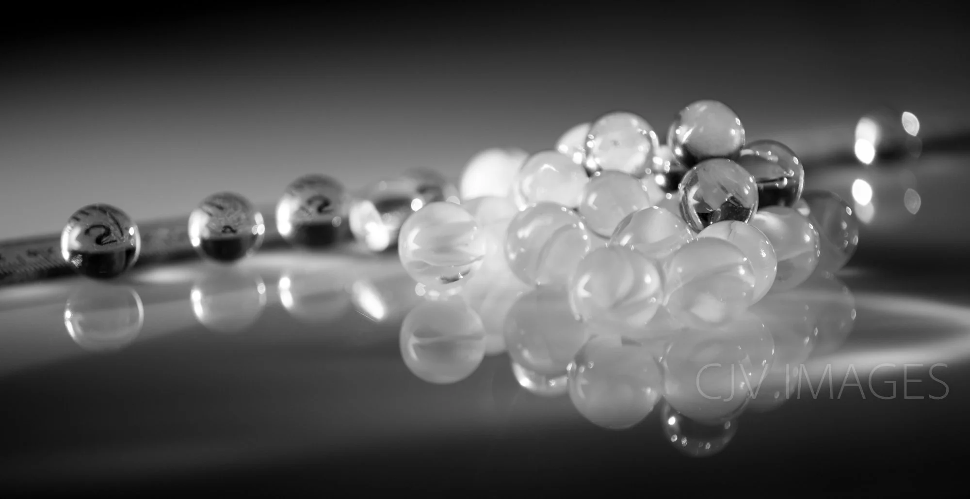 GLASS- MARBLE CATS EYE 16mm- CLEAR14mm BW #1479